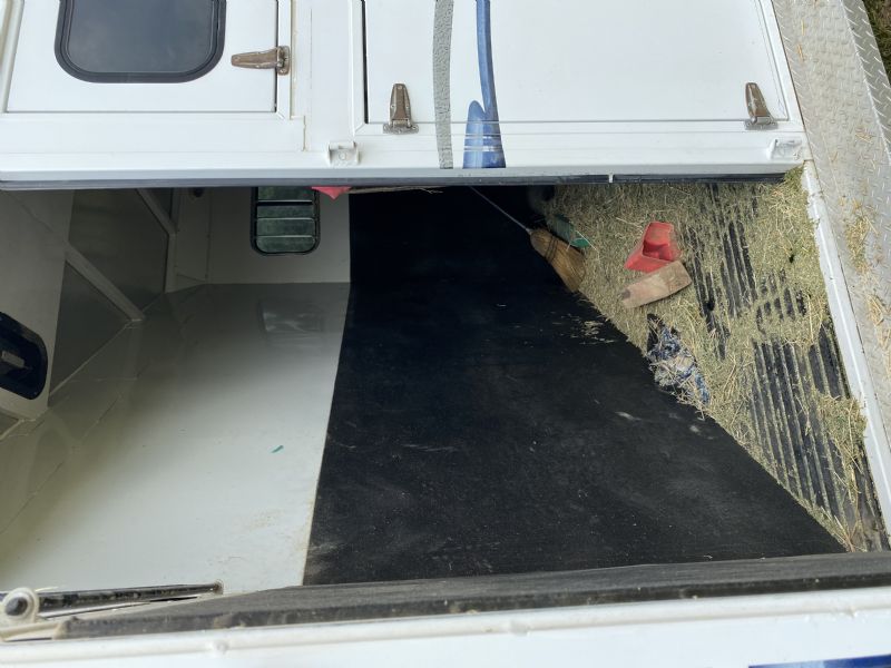 Used Horse Trailers for Sale