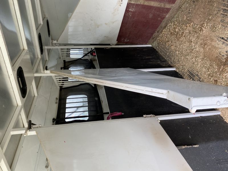Used Horse Trailers for Sale