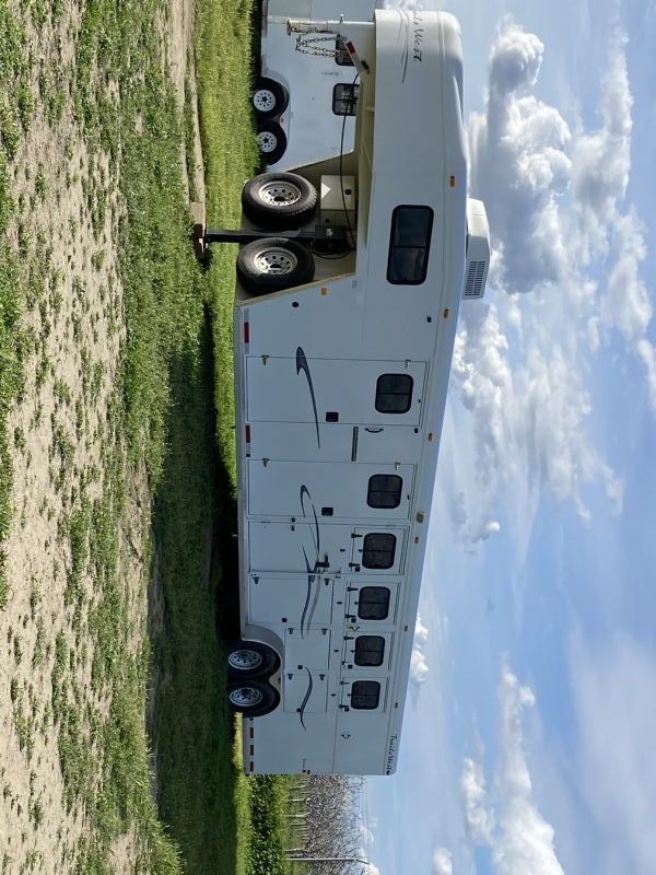 Used Horse Trailers for Sale