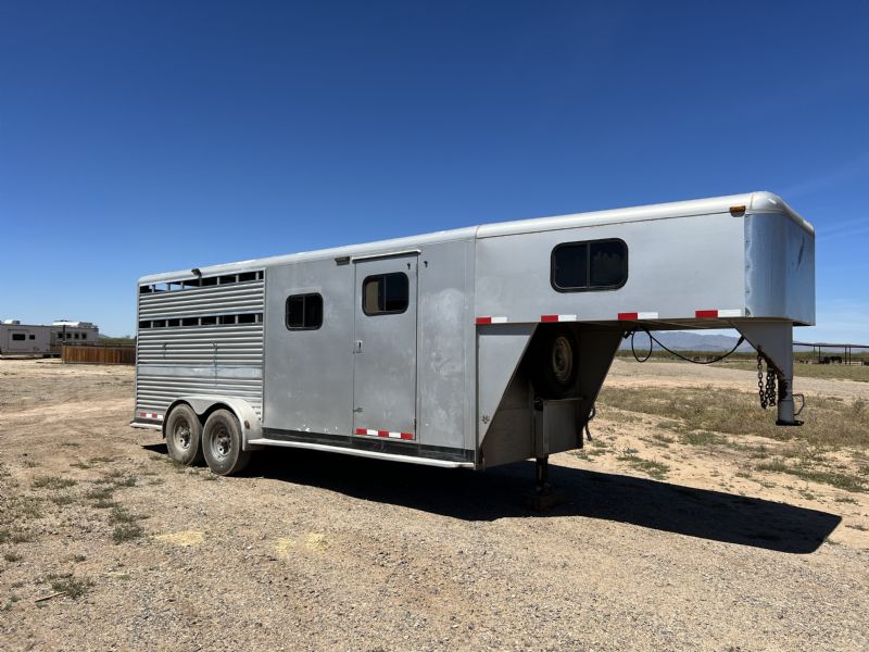 Used Horse Trailers for Sale
