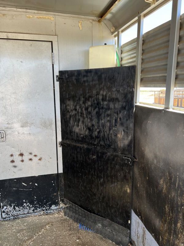 Used Horse Trailers for Sale