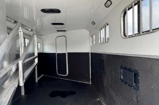 Used Horse Trailers for Sale