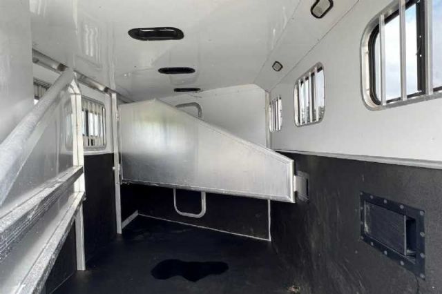 Used Horse Trailers for Sale