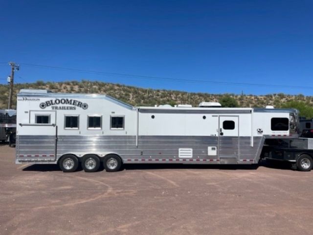 Used Horse Trailers for Sale