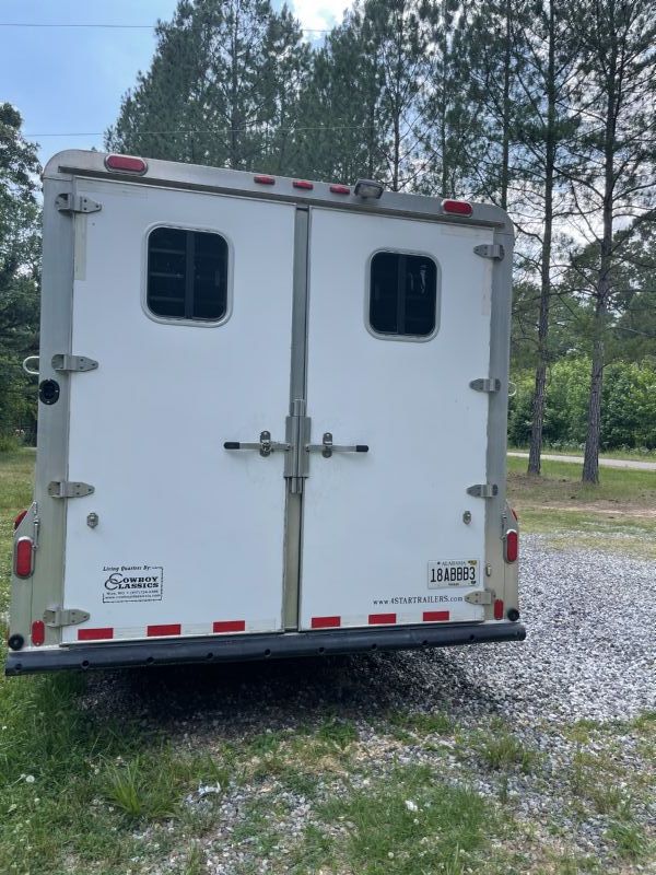 Used Horse Trailers for Sale