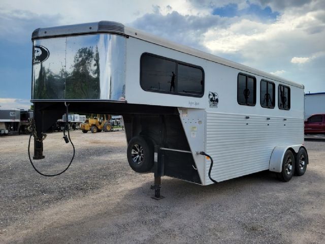 Used Horse Trailers for Sale