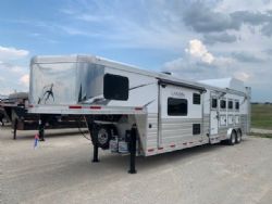 Horse Trailer for sale in TX
