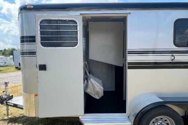 Used Horse Trailers for Sale