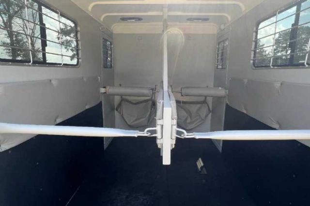 Used Horse Trailers for Sale