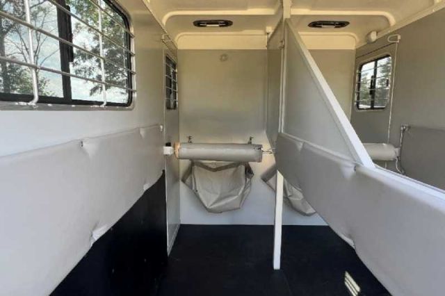Used Horse Trailers for Sale