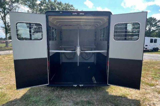 Used Horse Trailers for Sale