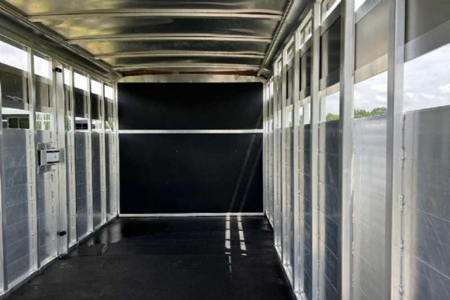 Used Horse Trailers for Sale