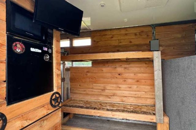 Used Horse Trailers for Sale