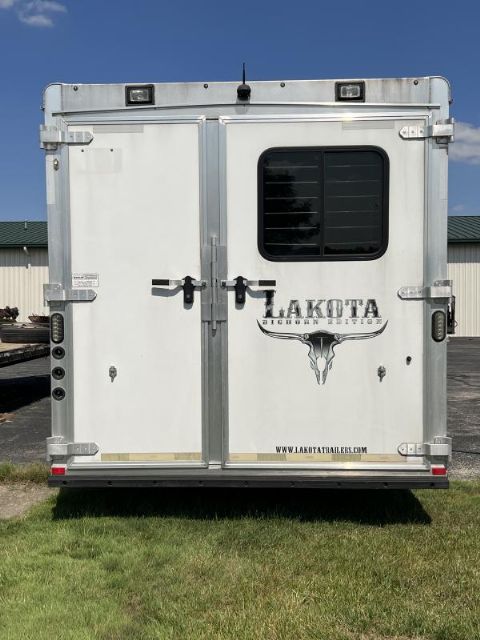 Used Horse Trailers for Sale