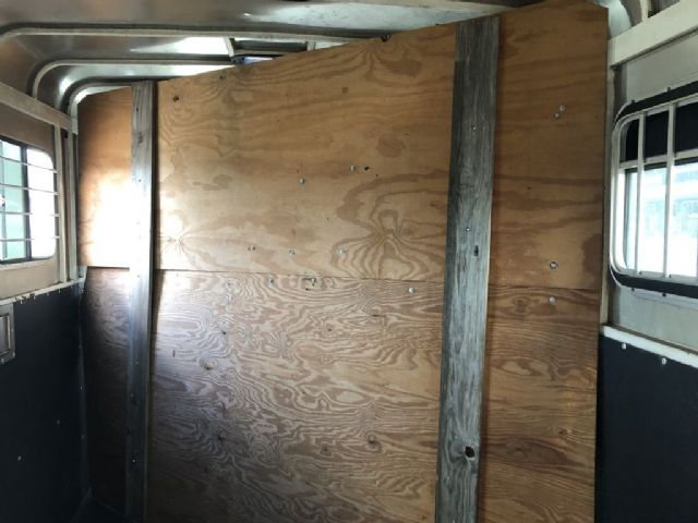 Used Horse Trailers for Sale