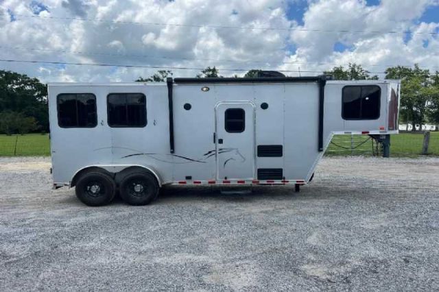 Used Horse Trailers for Sale