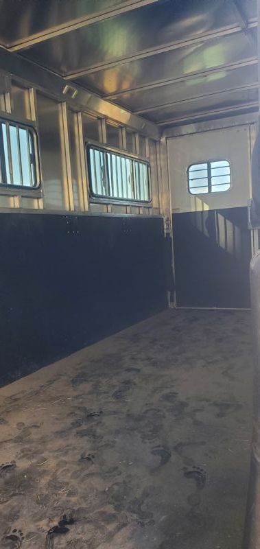 Used Horse Trailers for Sale