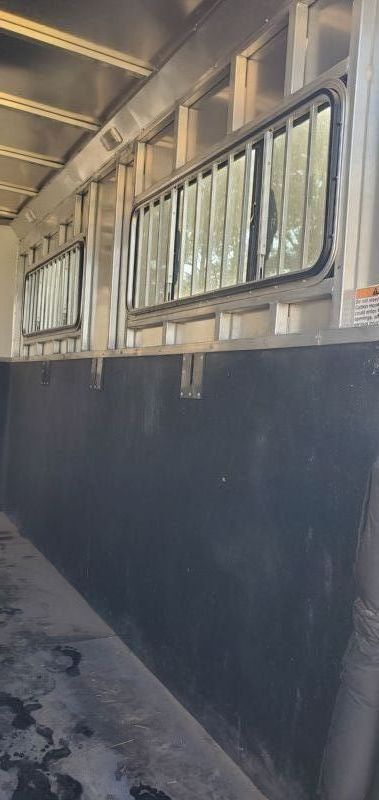 Used Horse Trailers for Sale