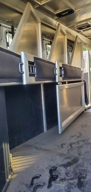 Used Horse Trailers for Sale