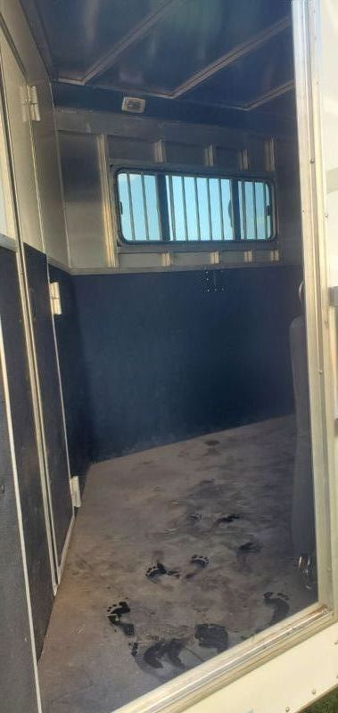 Used Horse Trailers for Sale