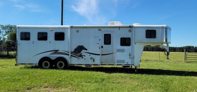 Used Horse Trailers for Sale