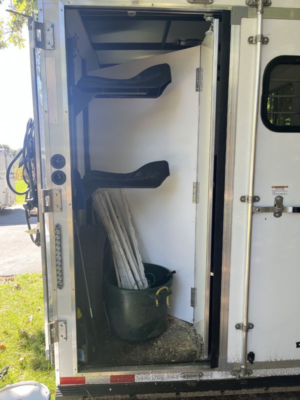 Used Horse Trailers for Sale