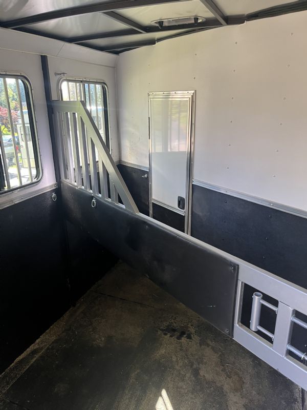 Used Horse Trailers for Sale