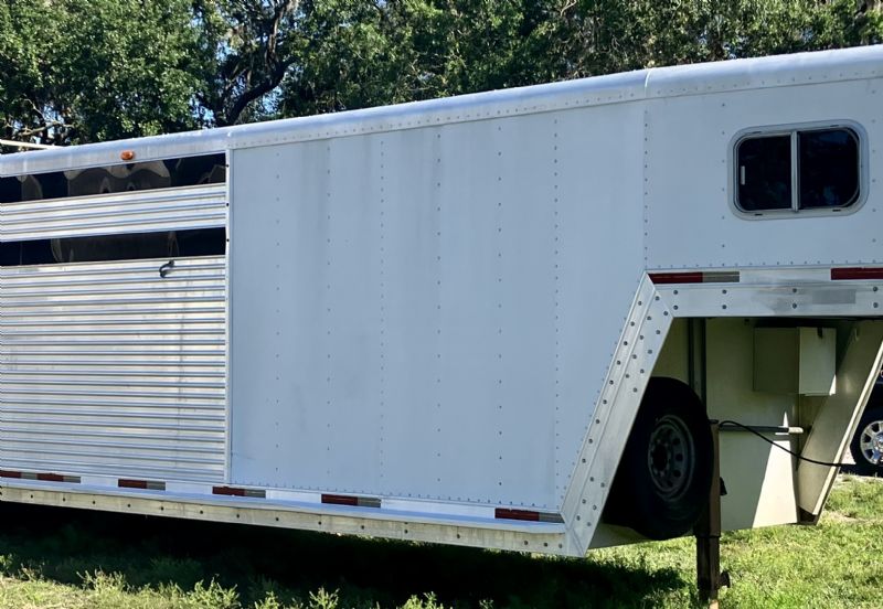 Used Horse Trailers for Sale