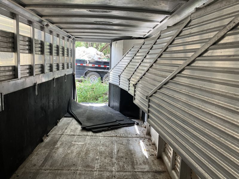 Used Horse Trailers for Sale