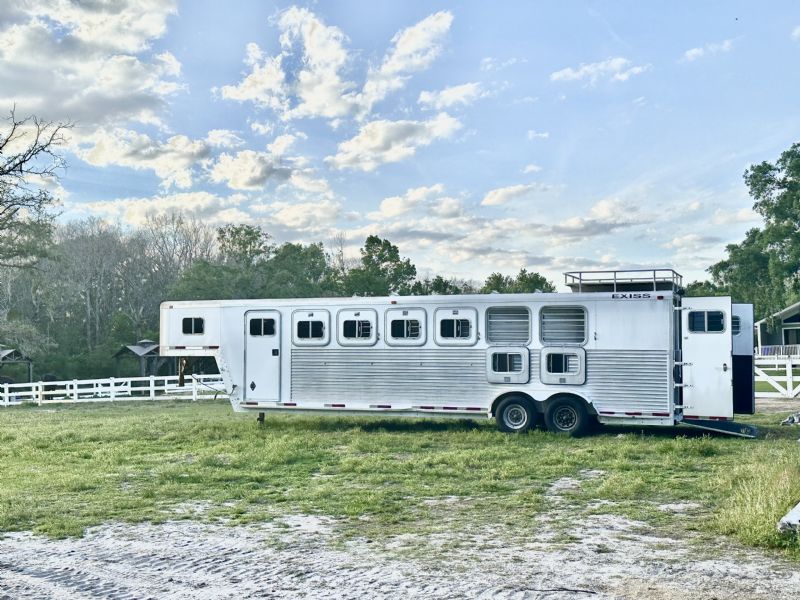 Used Horse Trailers for Sale