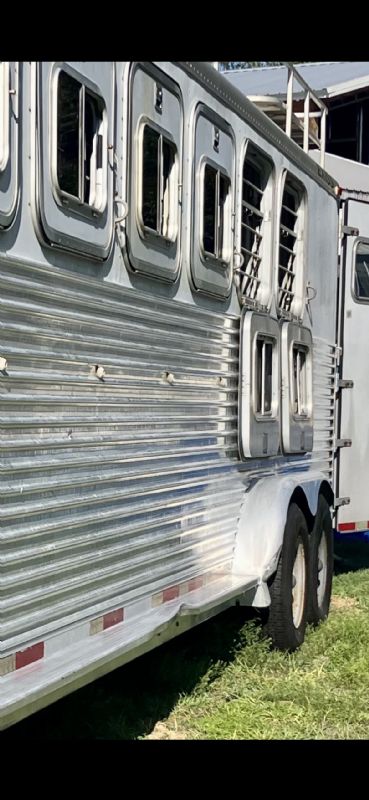 Used Horse Trailers for Sale