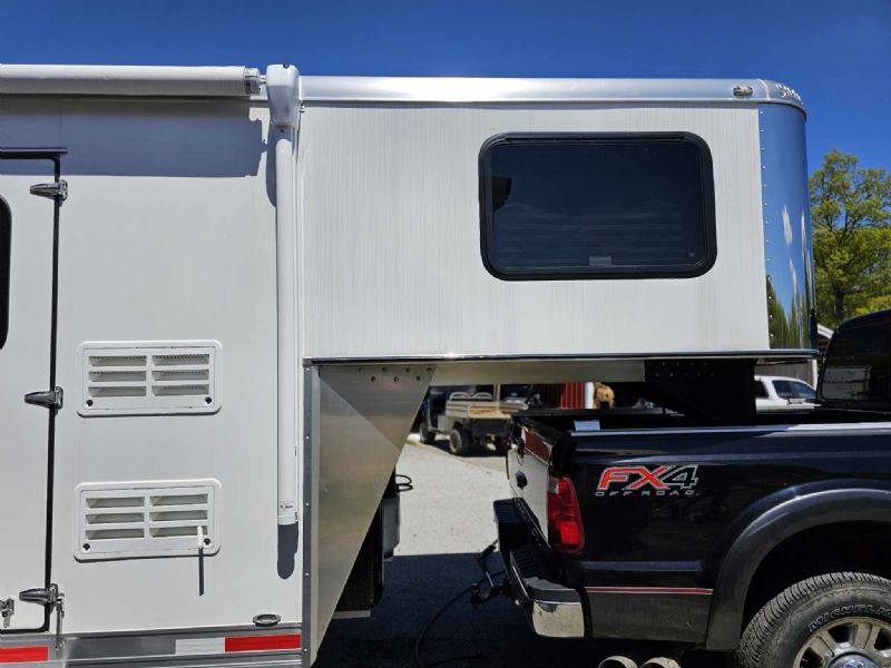 Used Horse Trailers for Sale