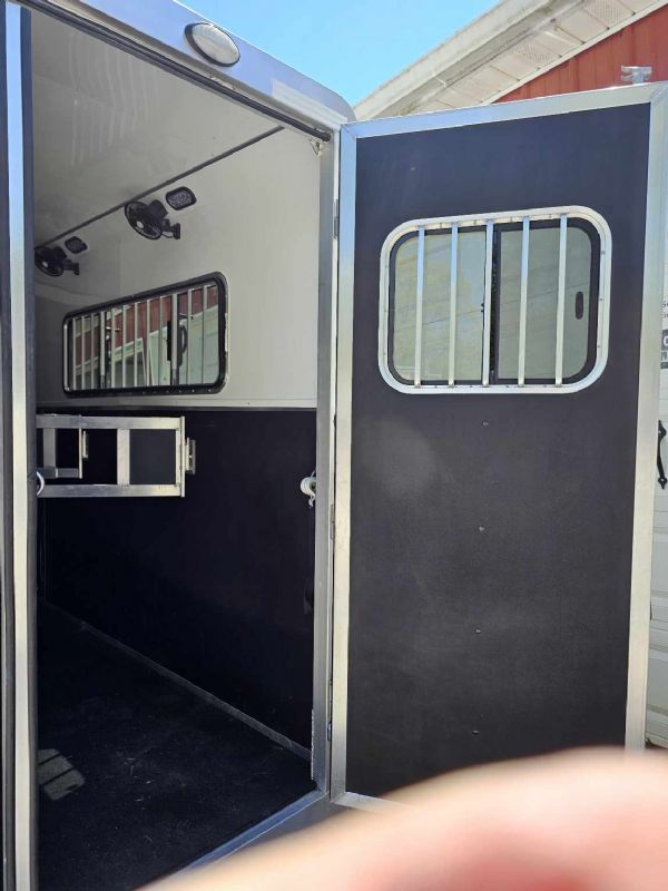 Used Horse Trailers for Sale