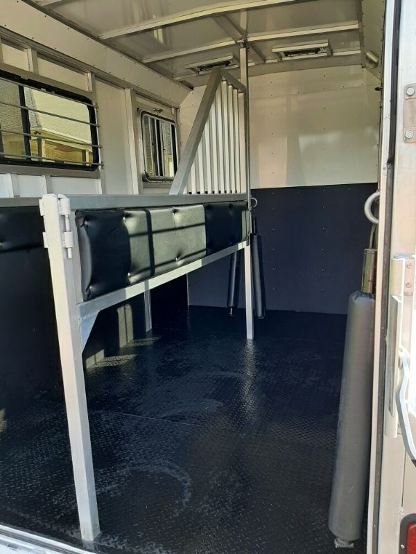 Used Horse Trailers for Sale