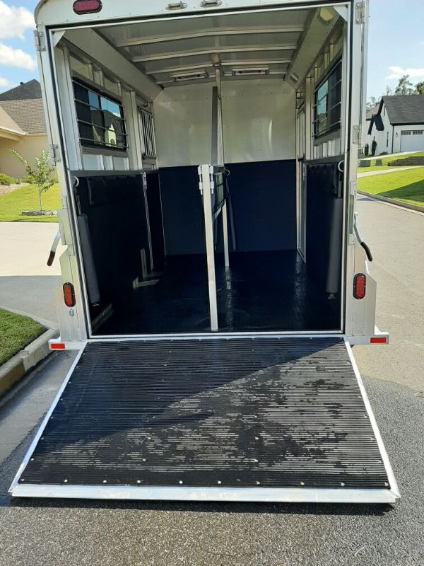 Used Horse Trailers for Sale