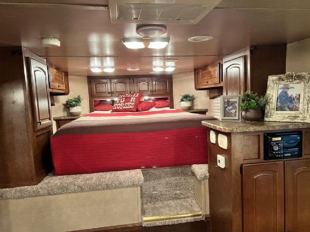 Used Horse Trailers for Sale