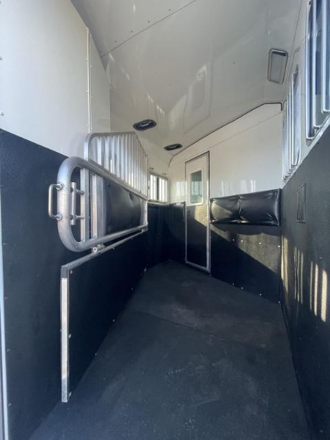 Used Horse Trailers for Sale