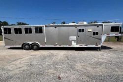 2011 Lakota 8413LQ