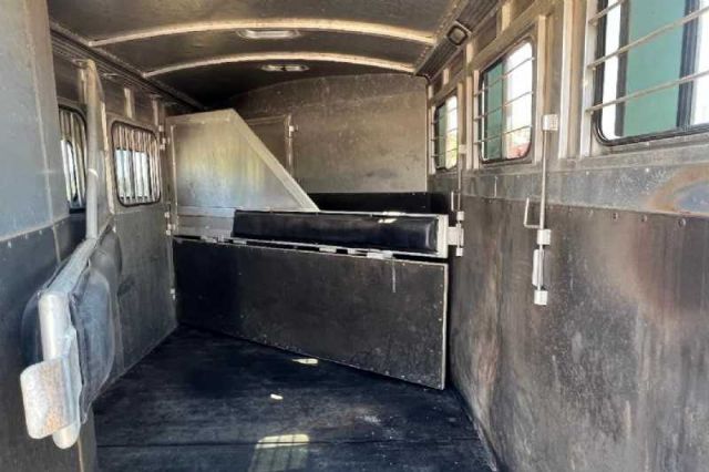 Used Horse Trailers for Sale