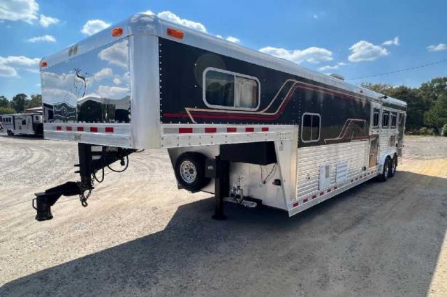 Used Horse Trailers for Sale