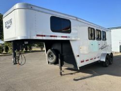 2022 Logan Coach Crossfire 3H - Swing Out Saddle Rack - Airgap