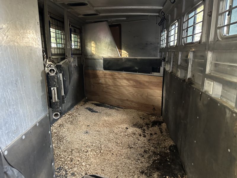 Used Horse Trailers for Sale