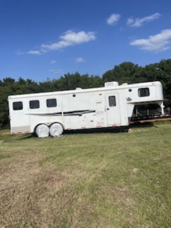 Used Horse Trailers for Sale