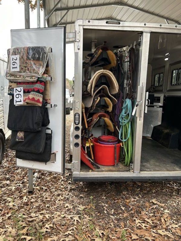 Used Horse Trailers for Sale