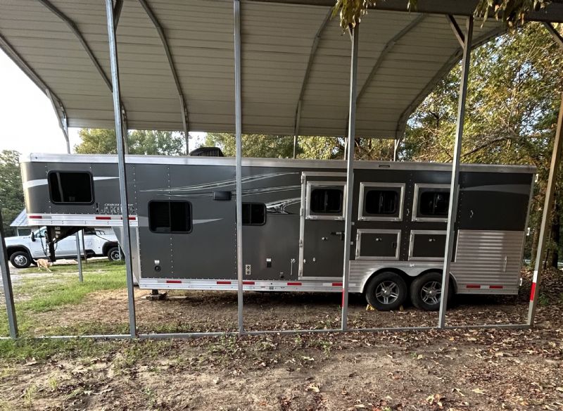 Used Horse Trailers for Sale