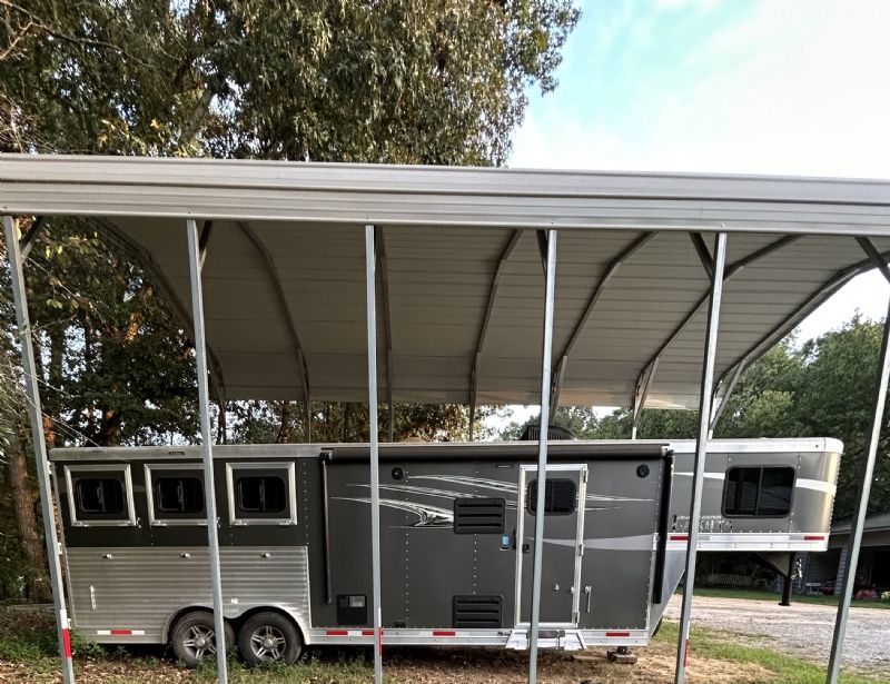 Used Horse Trailers for Sale