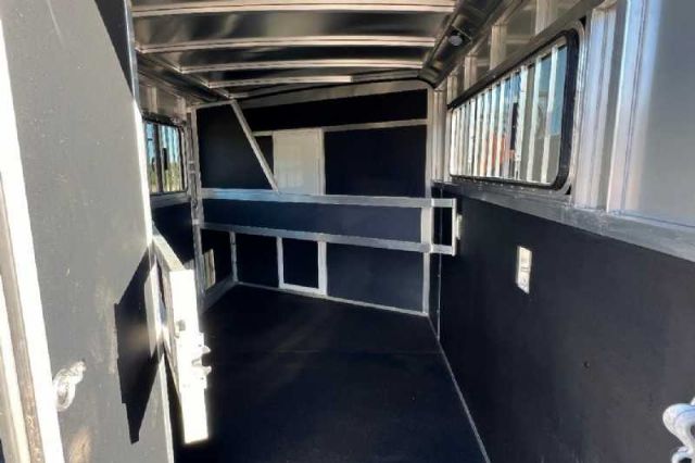 Used Horse Trailers for Sale