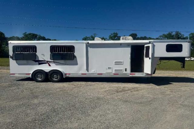 Used Horse Trailers for Sale