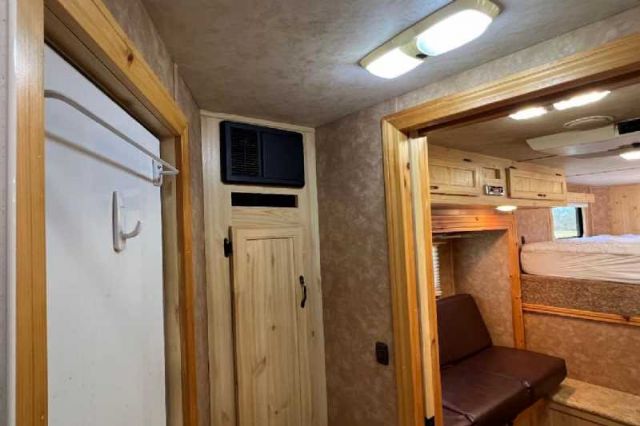 Used Horse Trailers for Sale