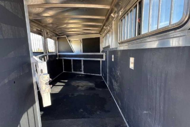 Used Horse Trailers for Sale